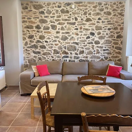 Traditional Apartment *