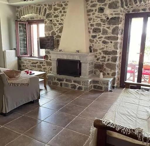 Traditional Apartment *