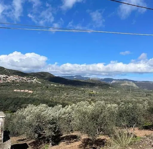 Traditional Apartment Velies